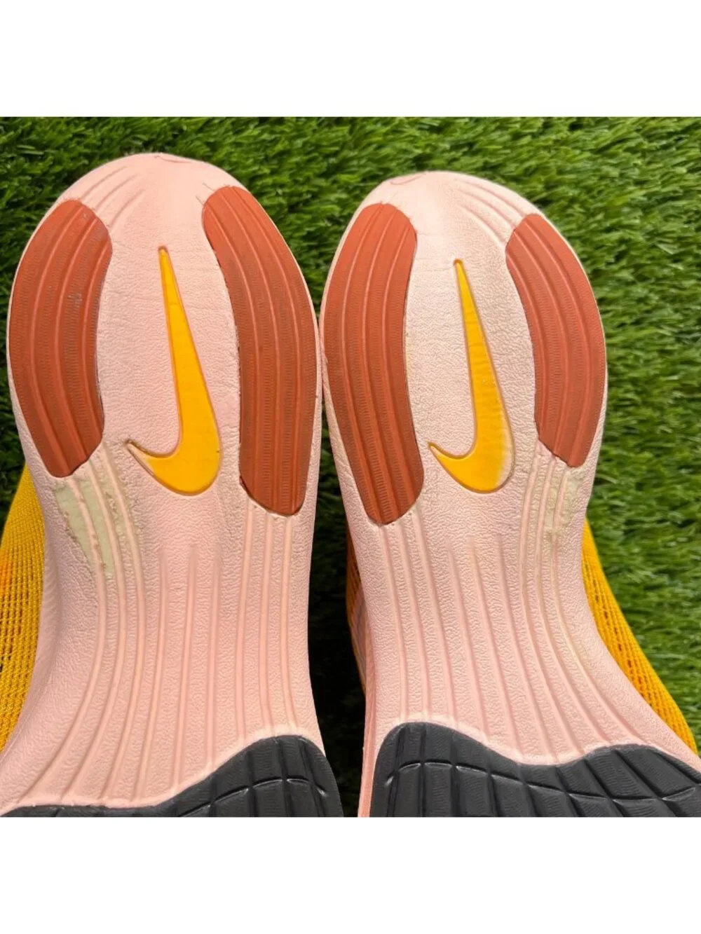 Nike ZoomX Vaporfly Next% 2 Mens Size 11.5 Gold Athletic Running Shoes Sneakers